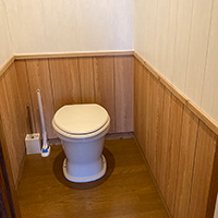 【連載】なんちゃってサーファーズハウスなトイレ改造計画 その２【イラストレーター森 温の島暮らしLIFE 〜古民家をプチ改造！〜】