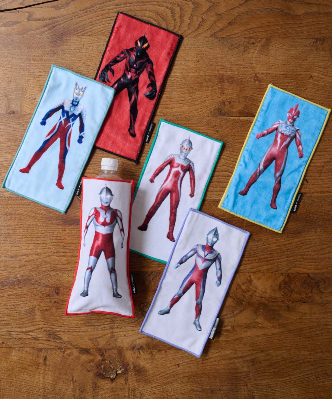 フェリシモコレクション|全身プリント　ペットボトルタオル〈ウルトラマンゼロ〉
