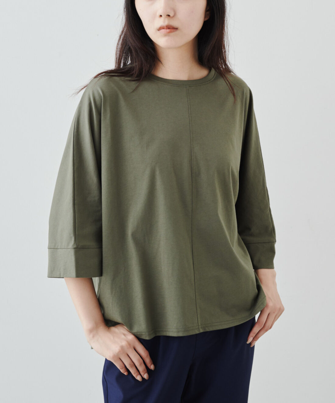 IEDIT|IEDIT[イディット]　UVカット・接触冷感機能の綿100％国産ドルマンTシャツ〈ライトグレージュ〉|これは参考画像です。お届けするカラーとは異なります。