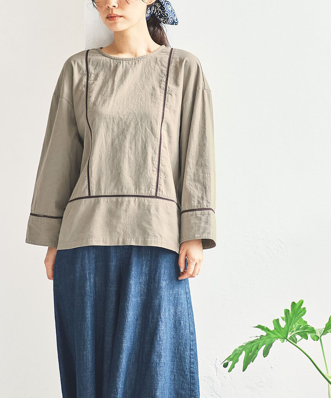 and myera［アンドマイラ］|and myera 梯子レースのトップス〈カーキ〉