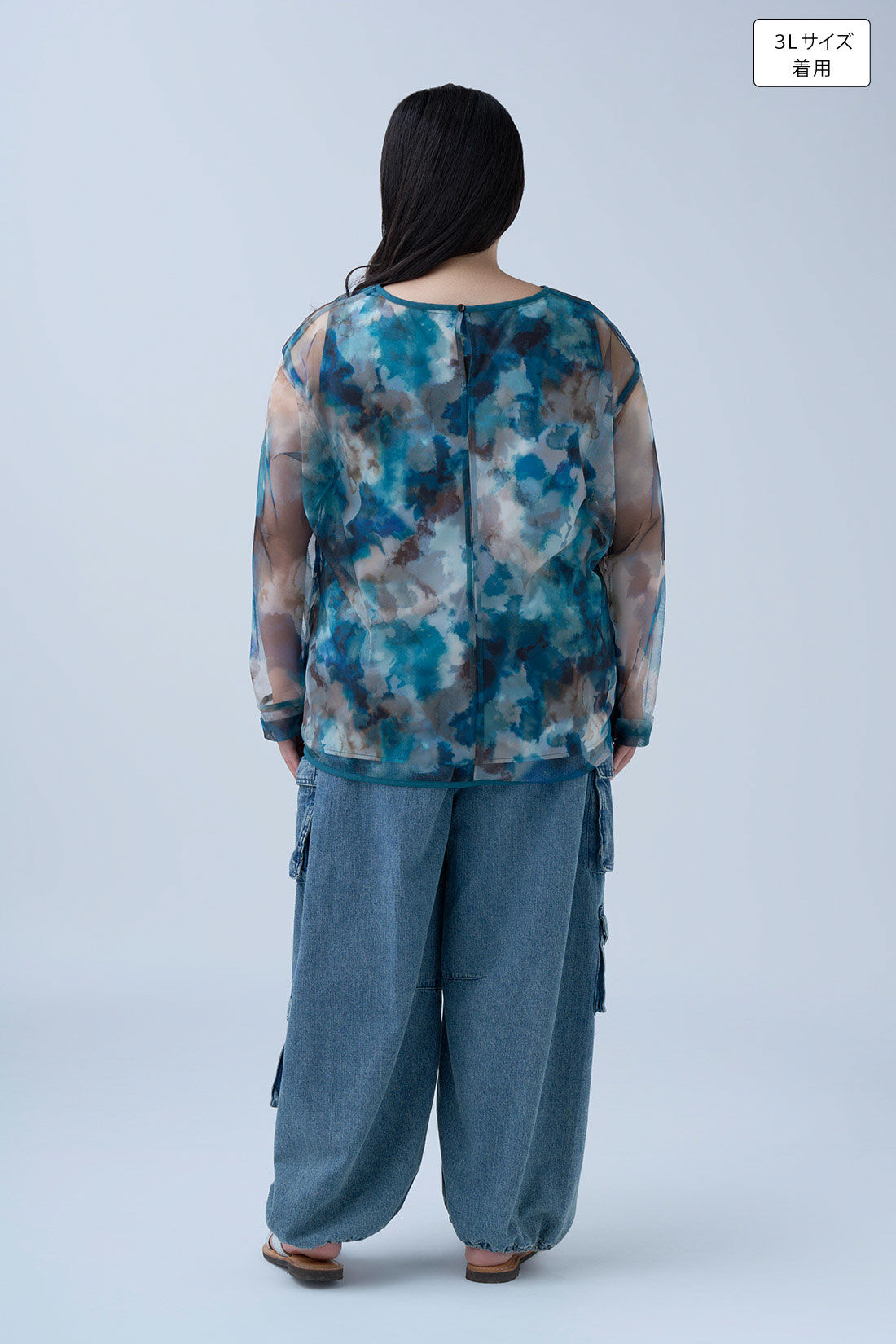 MEDE19F|マーブル柄 シアートップス〈グリーン〉のコーディネート|身長：160cm バスト：113cm ウエスト：90cm ヒップ：115cm 太ももまわり：63cm