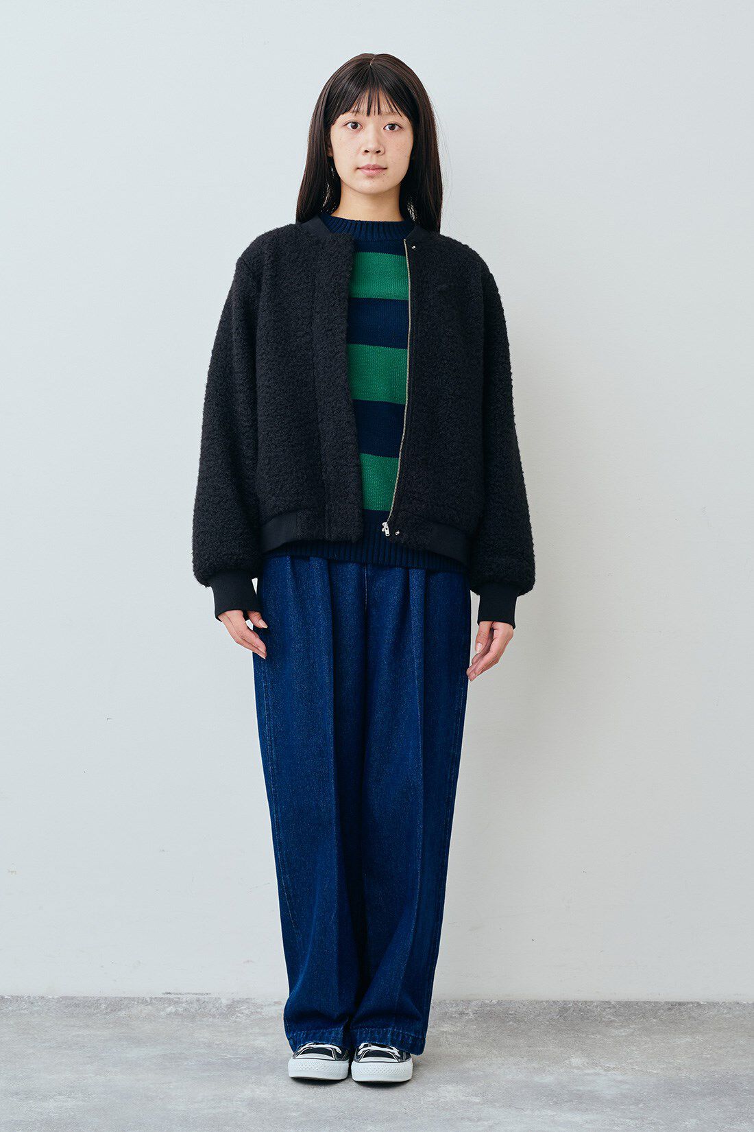 THREE FIFTY STANDARD|ボアジップアップブルゾン〈ブラック〉と綿混 太ボーダーニットセーター〈グリーン&times;ネイビー〉のコーディネート