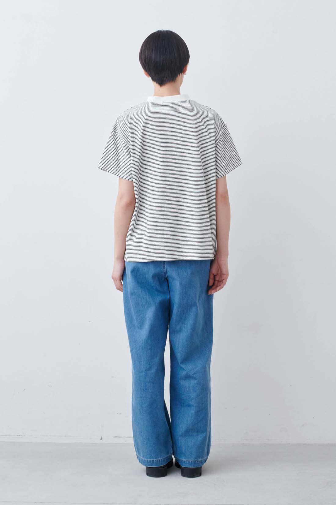 THREE FIFTY STANDARD|こだわりボーダーTシャツの会とライトデニムのタックワイドパンツのコーディネート