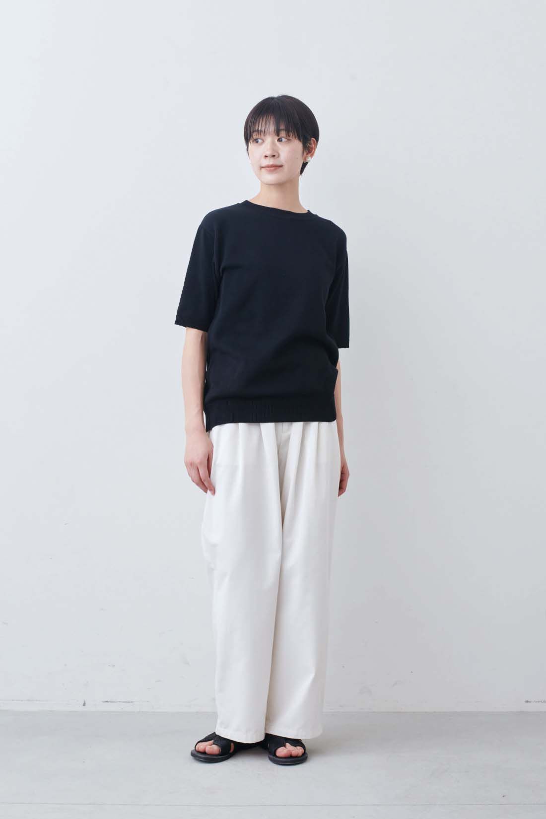 THREE FIFTY STANDARD|カジュアルすぎないチノパンツ〈アイボリー〉のコーディネート