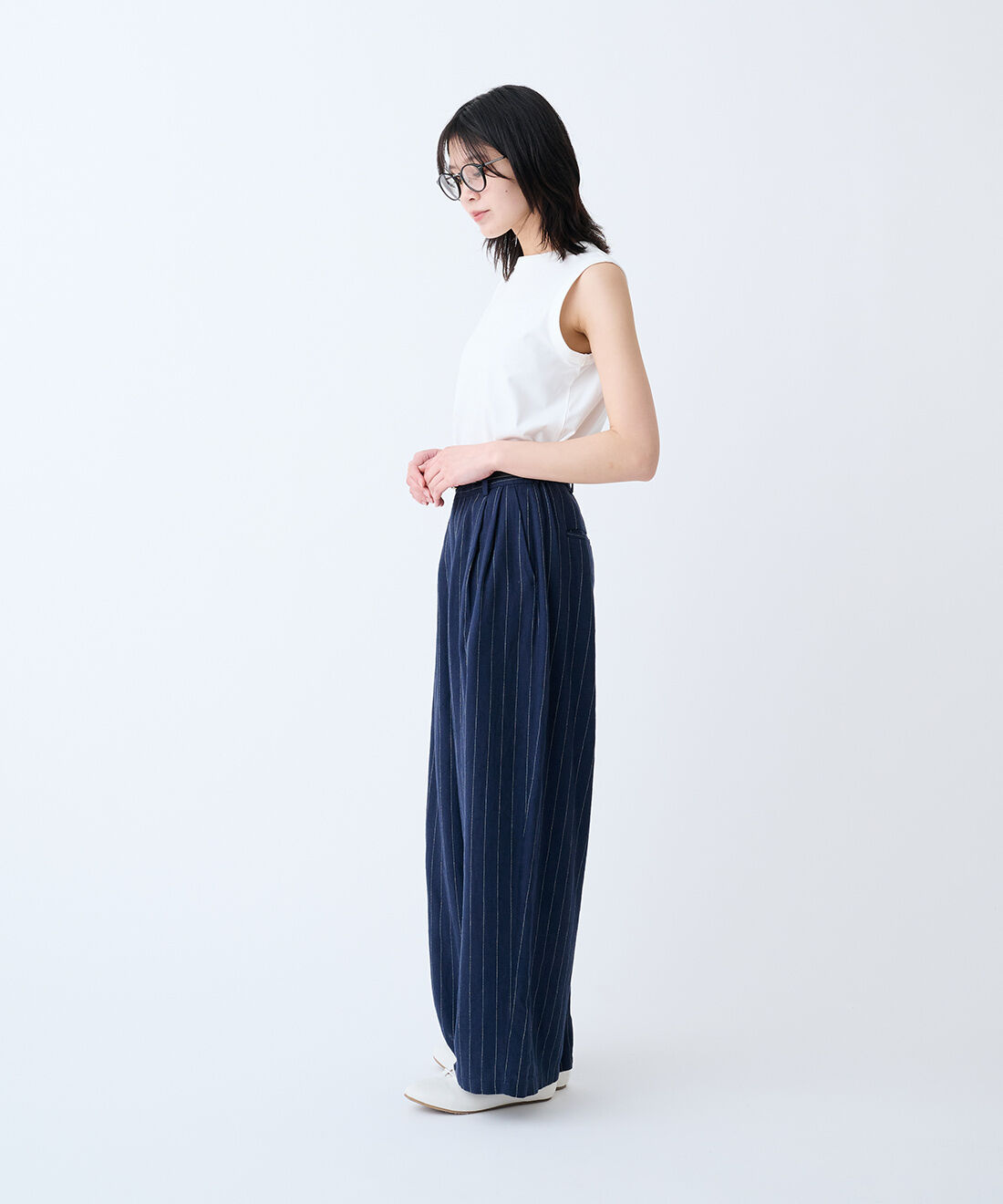 THREE FIFTY STANDARD|麻混ストライプワイドパンツ〈ネイビー〉のコーディネート