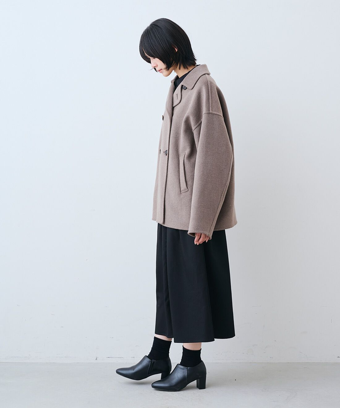 THREE FIFTY STANDARD|ウエストタックのブラック ワンピースのコーディネート