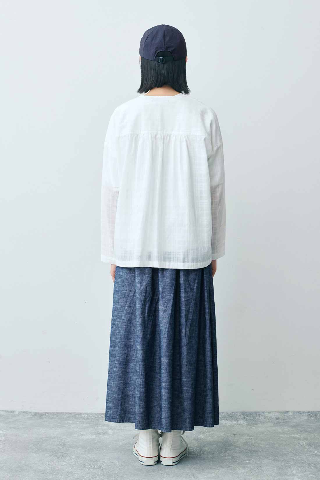 THREE FIFTY STANDARD|金子さんコットンカーディガンＷＨ　ＴＦＳのコーディネート|モデル身長：163cm 着用サイズ：M