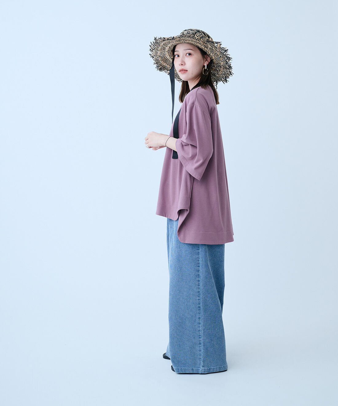 MEDE19F|ケミカルウオッシュ加工のデニムパンツ　のコーディネート