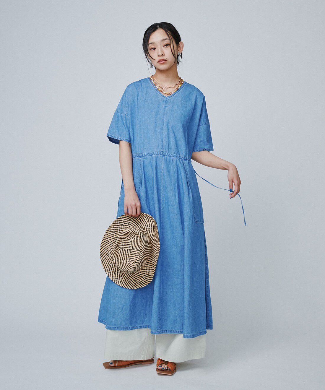 THREE FIFTY STANDARD|真夏のデニムワンピース〈レディース〉のコーディネート