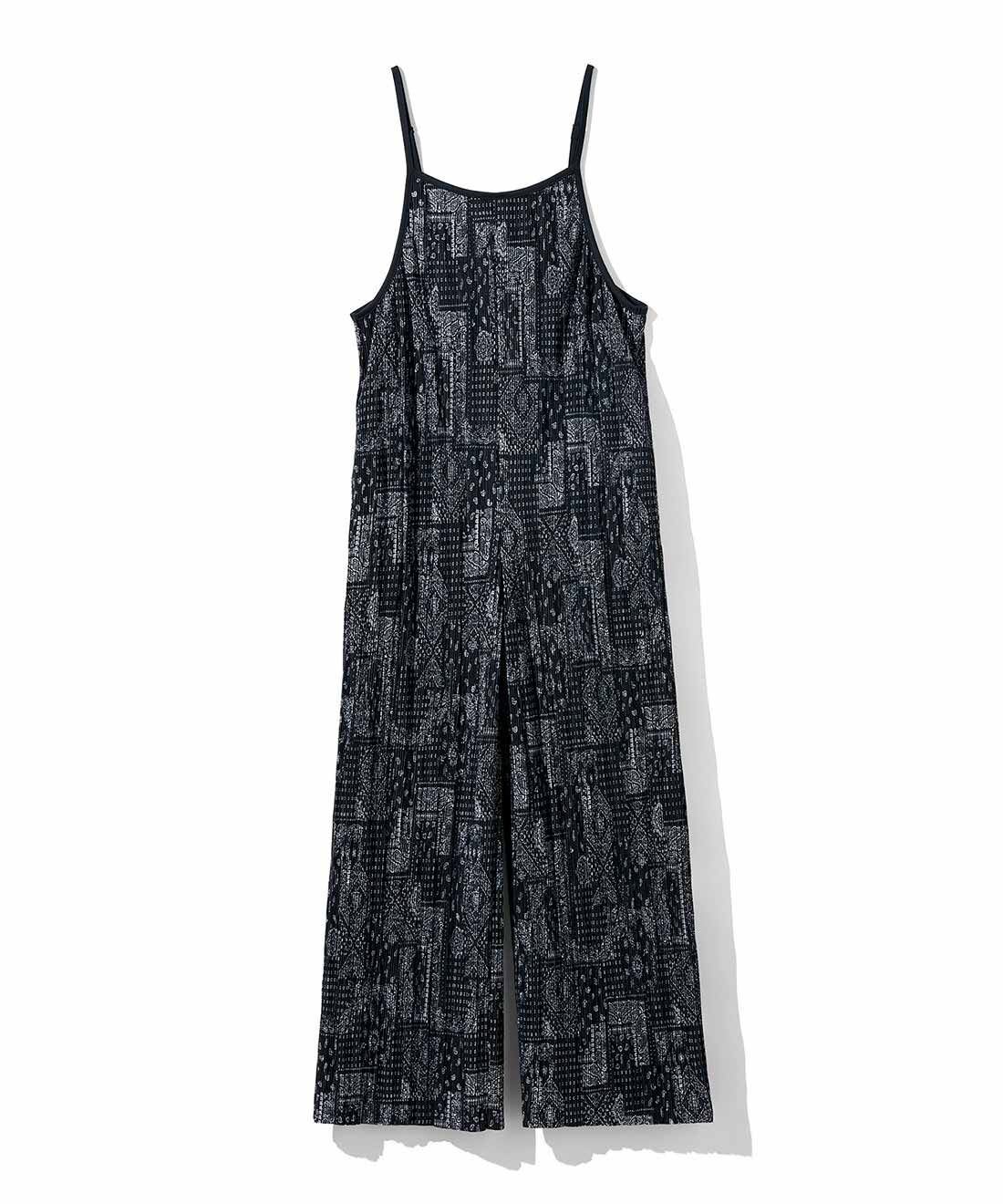 フェリシモギフトショップ|リブ イン コンフォート　驚くほどの伸びやかさでとってもらくちんなプリーツ素材のオールインワン〈ブラックペイズリー〉|〈ブラックペイズリー〉