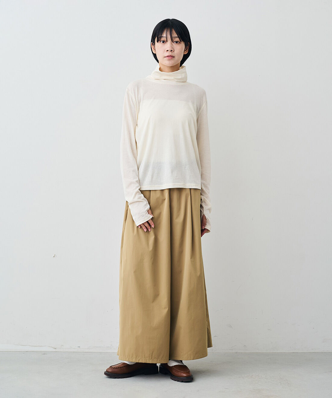 Live in  comfort|リブ イン コンフォート 素肌のように心地よい 綿100％のシアースキンハイネックトップス〈アイボリー〉