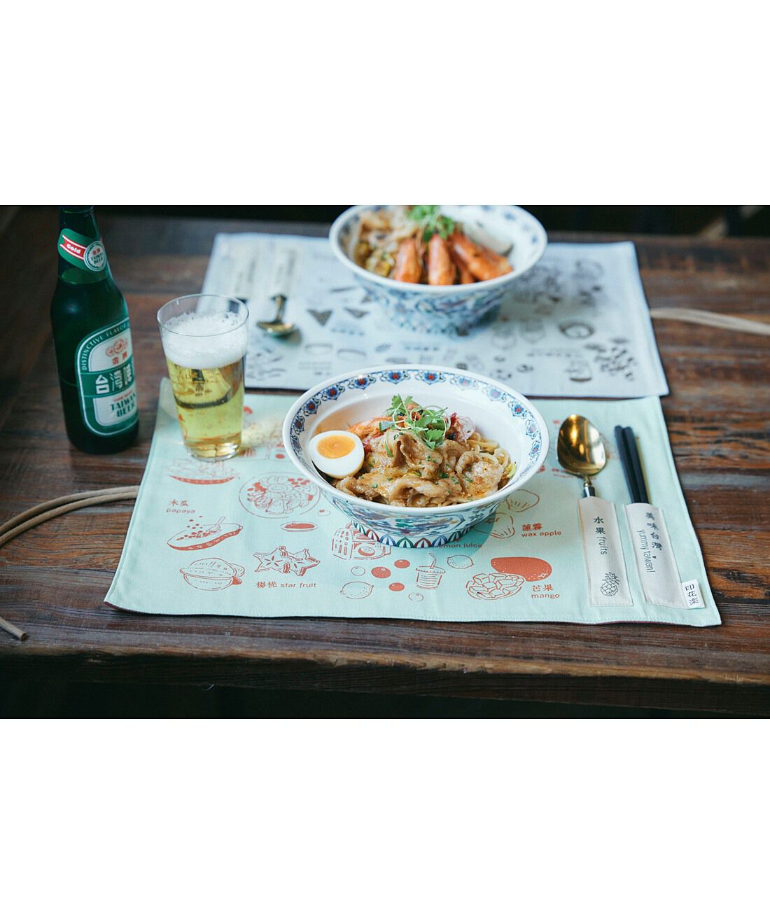 フェリシモの雑貨 Kraso|美味台湾ランチマット〈おいしい台湾フルーツ&times;オレンジメロングリーン〉|敷くだけで台湾の屋台気分！