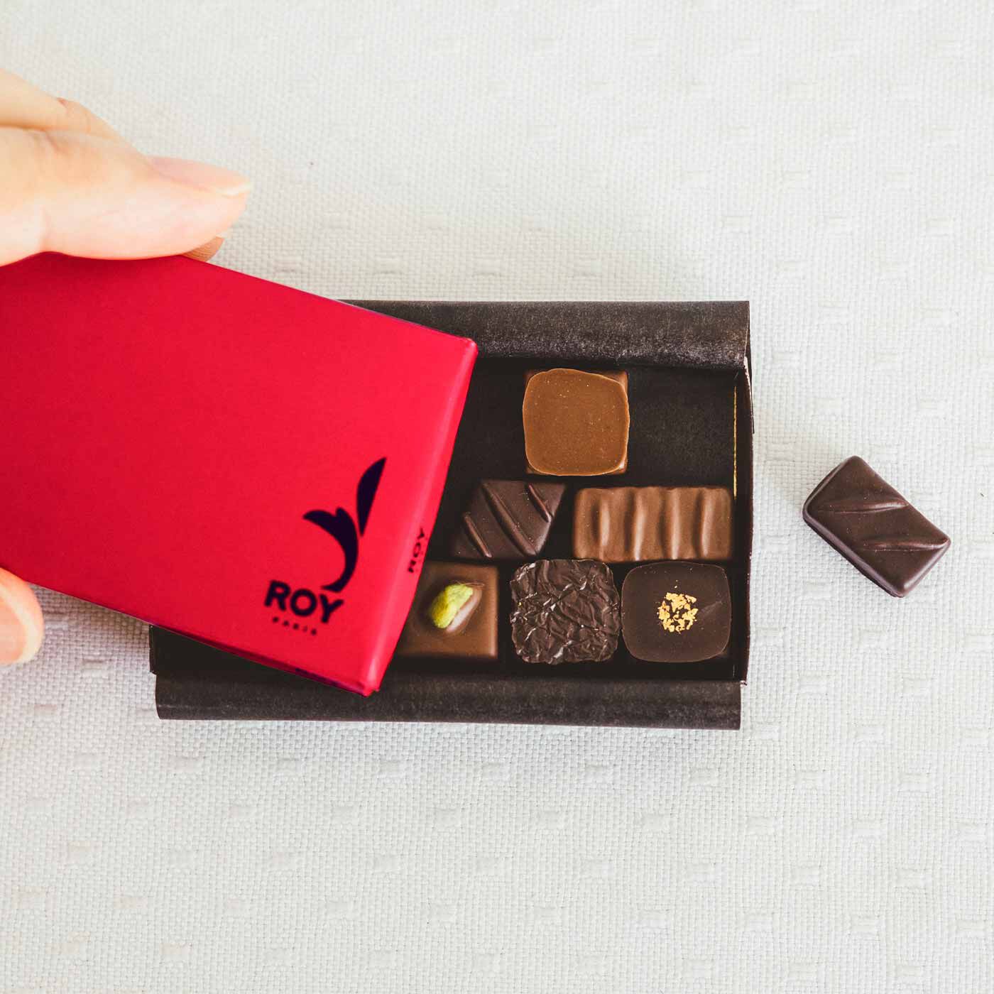 クチュリエ|【タイプが選べる】「幸福（しあわせ）のチョコレート」とコラボ 樹脂粘土で作る 食べられないチョコレート|組み立てて作れる、ミニチュアをしまう箱もセット。