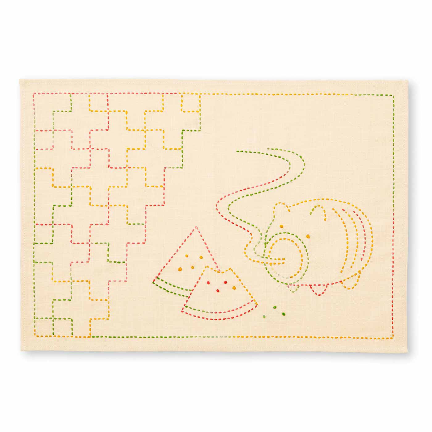 クチュリエ|【タイプが選べる】使ってほっこり眺めてにんまり 季節をめぐる刺し子のフリークロス|8.十字つなぎにすいかと蚊取りぶた