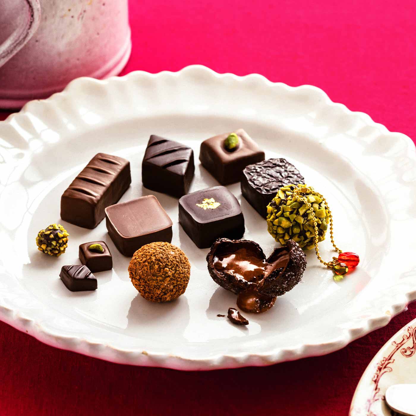 クチュリエ|【タイプが選べる】「幸福（しあわせ）のチョコレート」とコラボ 樹脂粘土で作る 食べられないチョコレート