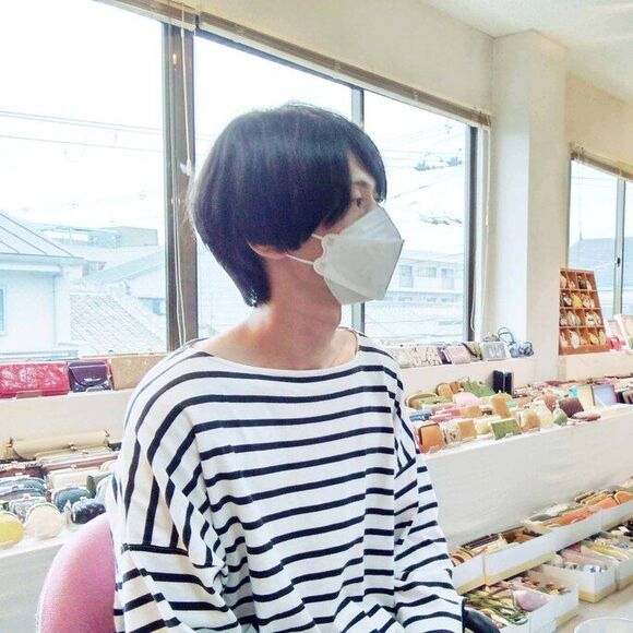 
財布作りのプロ集団が作った　京都革友禅のがま口付き財布
